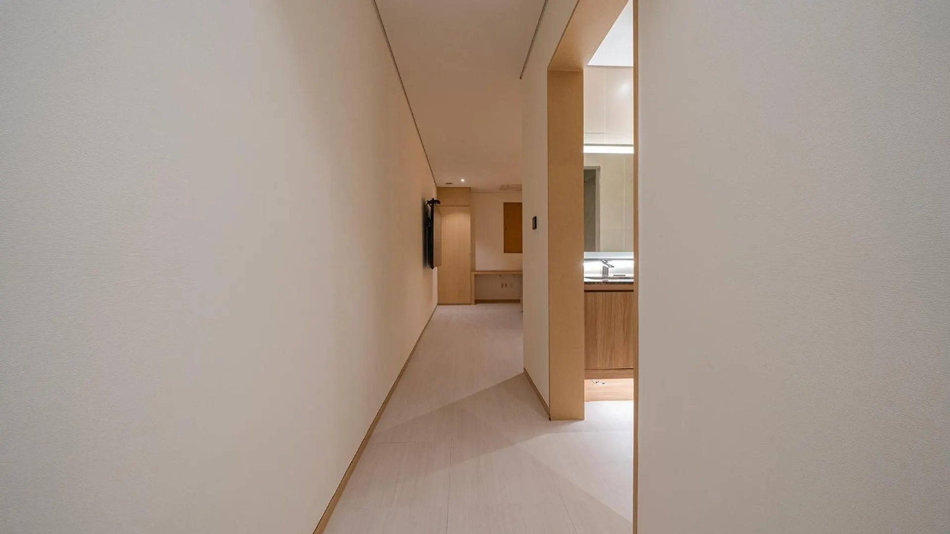 Guwol Rondo Hotel Incheon 2*,