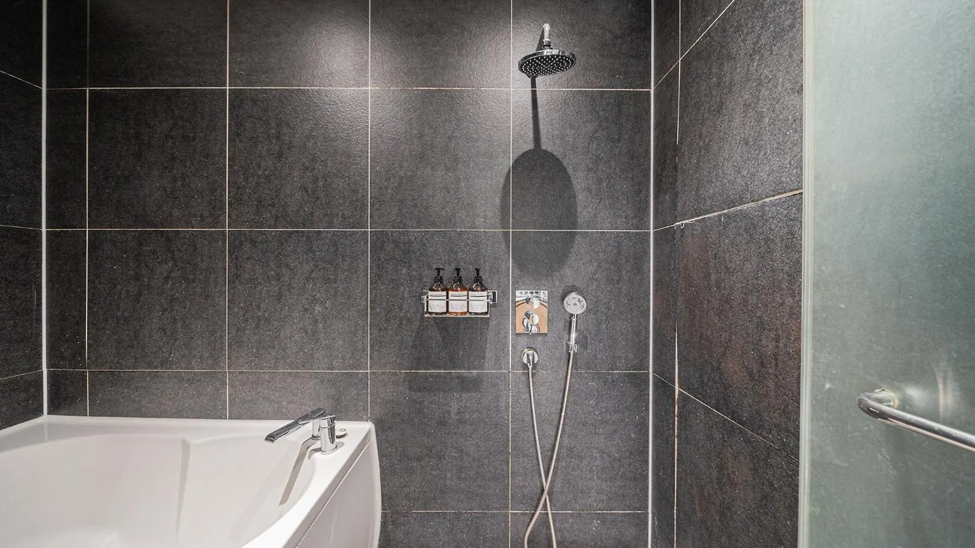 Guwol Rondo Hotel Incheon 2*,  South Korea